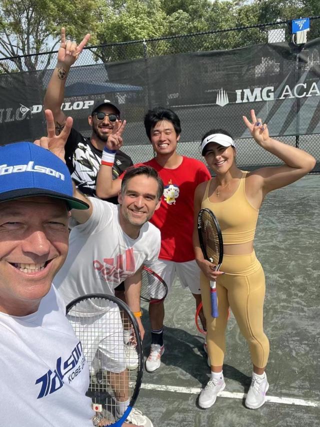 九游体育下载-吴易昺：脚一软崴了，“但我的内心依然强硬”