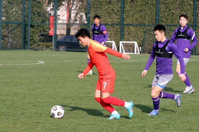 九游体育官网-为何国奥中超级锋线踢不过中超队？关键位置有烦恼