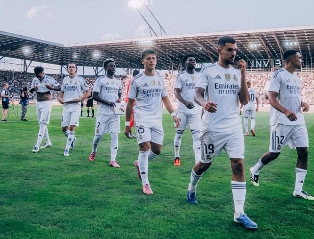 九游体育-落后巴萨4分！皇马更衣室几乎绝望：翻盘希望渺茫 想要换帅|巴塞罗那|西甲|阿韦洛亚|塞尔|塞尔电台_新浪体育_新浪新闻