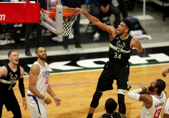 1614672657003013148.jpg b0d733b2-8f03-4bc6-a8b5-8ae8b3e36106-MJS_BUCKS_BUCKS01_03130_98211154.jpg