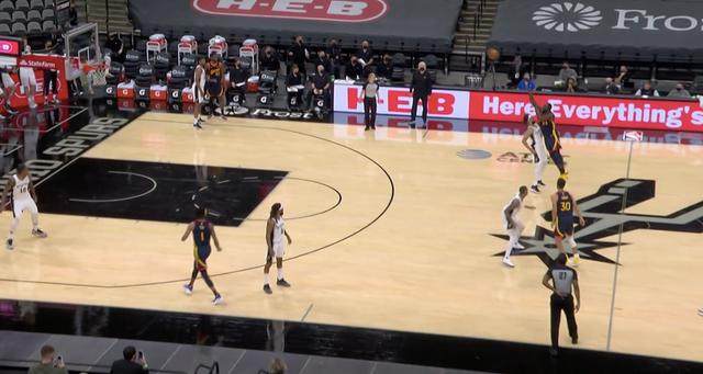 追梦离谱中圈三分送葬勇士 库里出场时间再引争议